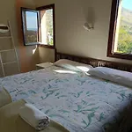 Rural Don Burguillo מלון